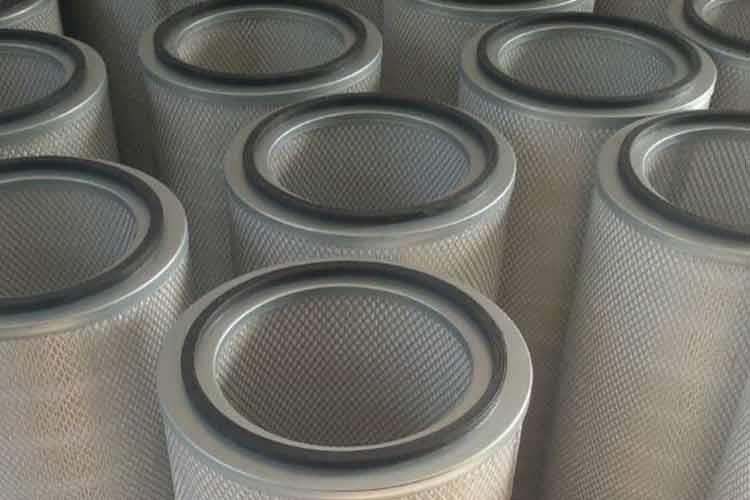 克服和避免了乐动(中国)因使用时间长，粘接不牢固而出现的掉盖的可能性，使滤筒的使用寿命获得了保障