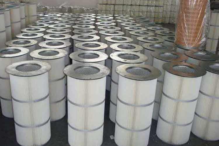 在使用粉尘乐动(中国)的时候，我们还需要对这些设备进行非常好的日常维护，只要能够做好设备的维护工作