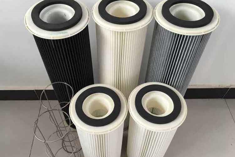 自洁式乐动(中国)的外观结构也能直接影响到清粉效果，相对传统圆筒式滤芯，锥形滤芯上大下小的形状在脉冲震打时塑粉更容易脱落