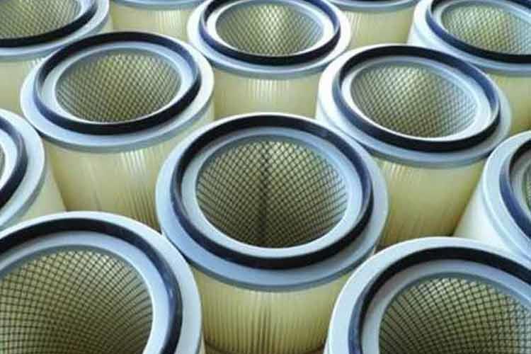 首先要看椭圆形乐动(中国)是不是有污垢，有的话能够悄悄击打乐动(中国)外部，也能够用压缩空气由里向外吹，铲除椭圆形乐动(中国)上的积尘