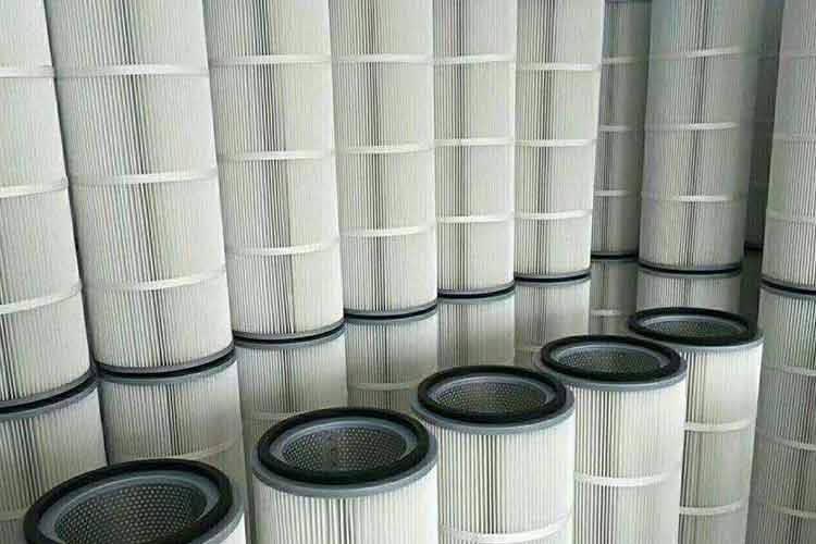 喷砂机乐动(中国)适于中小除尘系统非粘性、低浓度、粒粗粉尘除尘用，也适于一些老式袋除尘器的改造用