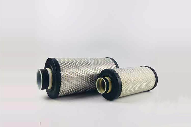 对于乐动在线注册冒烟的发动机，可以拆下进气管，然后观察气缸盖的进气口